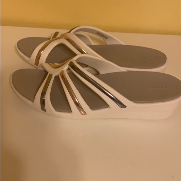 Dual crocs sandals size 11W - Picture 2 of 6